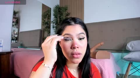 Natasha Sccott online show from January 26, 5:13 pm