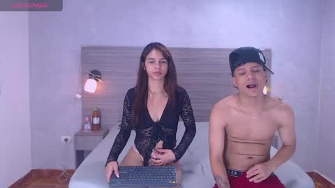 Snapshot of natasha_and_savage chatting on May 9, 7:19 pm Natasha y Savage online show from May 9, 7:19 pm