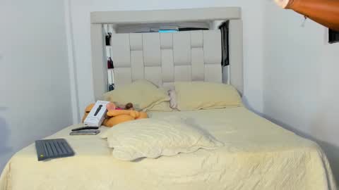 Snapshot of natasha_joyy chatting on February 24, 9:31 pm SARA online show from February 24, 9:31 pm