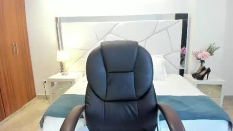 natasha kiim online show from July 31, 4:12 am