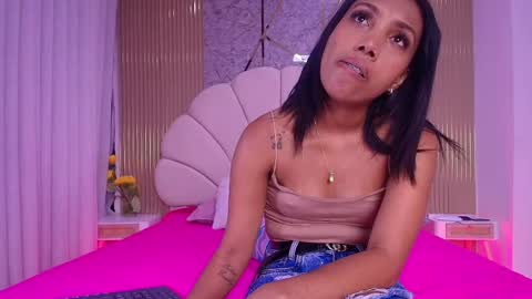 Snapshot of natasha_luna_ chatting on May 9, 7:19 pm Natasha online show from May 9, 7:19 pm