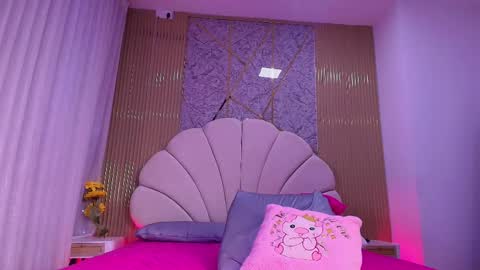 Snapshot of natasha_luna_ chatting on June 7, 7:17 pm Natasha online show from June 7, 7:17 pm