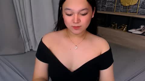 natasha_santiago5 online show from November 14, 9:19 am