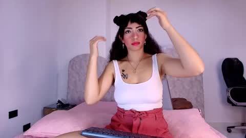 Snapshot of natasha_segura chatting on May 4, 11:50 am natasha_segura online show from May 4, 11:50 am