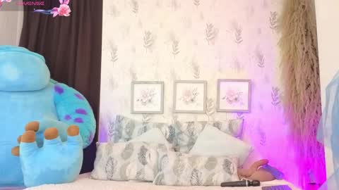 Snapshot of natashablade__ chatting on June 6, 11:37 am Natasha Blade online show from June 6, 11:37 am