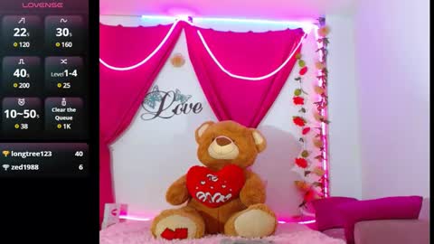 NatashaKissess   online show from March 4, 7:11 pm