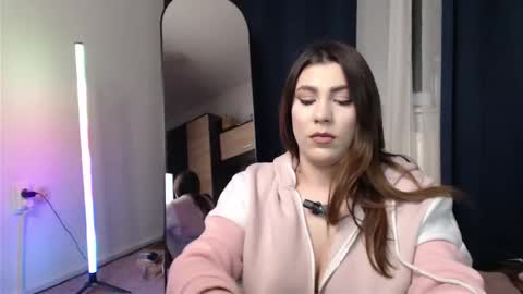 Snapshot of natashaxvibe chatting on March 1, 6:43 pm Natasha online show from March 1, 6:43 pm