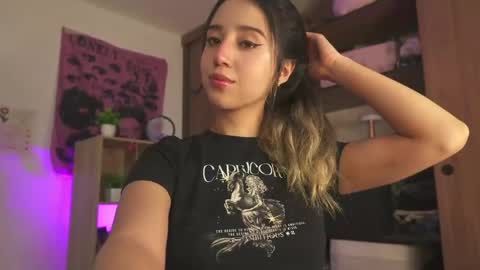 Natasha Independent model online show from March 18, 3:20 am