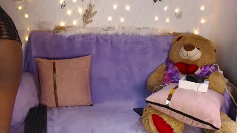 nathalia online show from October 21, 12:39 pm