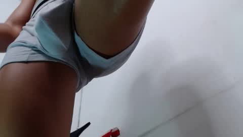 Snapshot of nate_belleri chatting on December 19, 11:35 pm Nate belleri online show from December 19, 11:35 pm