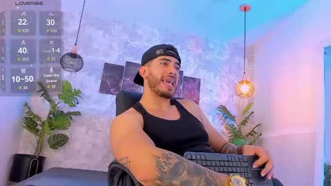 Snapshot of nate_franco chatting on May 9, 3:45 am Nate Franco online show from May 9, 3:45 am