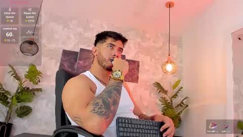 Snapshot of nate_franco chatting on July 19, 3:32 am Nate Franco online show from July 19, 3:32 am