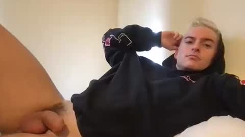 natetheexplorer online show from November 11, 8:42 pm