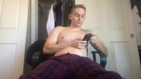 Snapshot of natetheexplorer chatting on May 17, 4:58 pm natetheexplorer online show from May 17, 4:58 pm