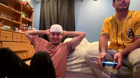 natetheexplorer online show from July 7, 10:08 am