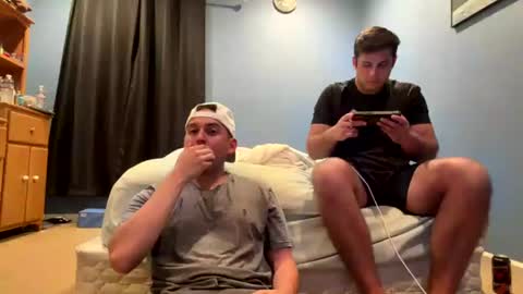 natetheexplorer online show from July 28, 11:05 am