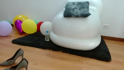 nath_dawson online show from March 4, 5:13 pm