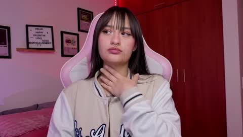 Nathalia Ramirez online show from February 15, 8:02 am