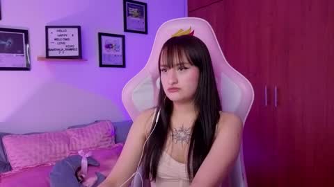 Nathalia Ramirez online show from February 28, 1:17 am