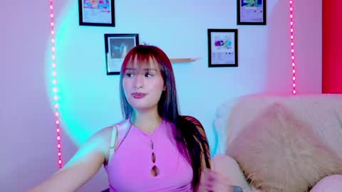 Snapshot of nathalia_ramirez_ chatting on June 4, 11:22 pm Nathalia Ramirez online show from June 4, 11:22 pm