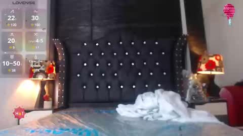 Snapshot of nathaliaz_ chatting on December 6, 1:00 pm nathaliaz online show from December 6, 1:00 pm