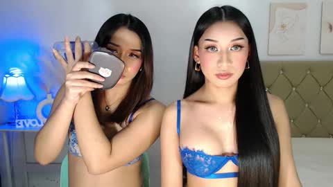 Snapshot of nathalie_hadid chatting on December 1, 2:11 pm please follow me guyss online show from December 1, 2:11 pm