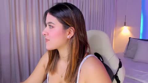 Snapshot of nathalie_rivers chatting on June 27, 11:15 am NATHALIE online show from June 27, 11:15 am