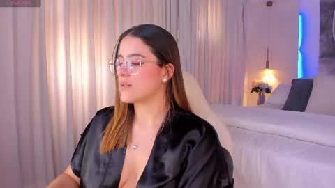 Snapshot of nathalie_rivers chatting on July 28, 4:39 pm NATHALIE online show from July 28, 4:39 pm