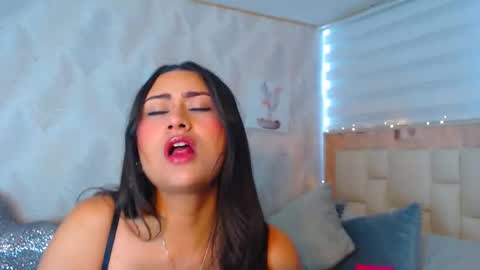 Snapshot of nathalierose_1 chatting on March 1, 1:24 pm Nathalie Rose online show from March 1, 1:24 pm