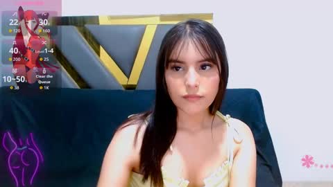 Snapshot of nathaly18_ chatting on May 12, 11:29 am nathaly online show from May 12, 11:29 am