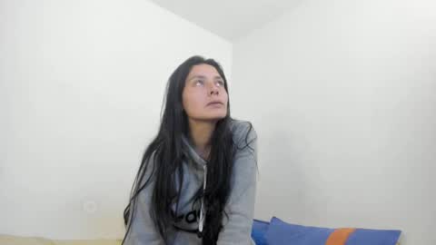 Nathaly online show from December 3, 7:00 pm