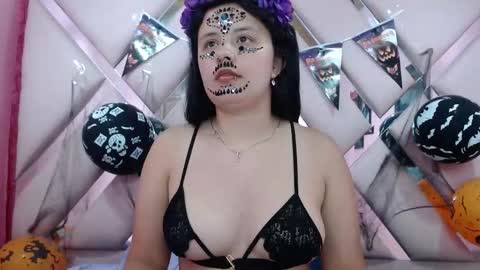 nathaly low online show from October 31, 4:13 am