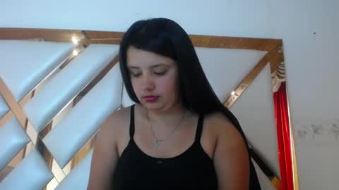 nathaly low online show from May 7, 1:38 pm