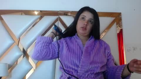 nathaly low online show from May 9, 12:10 pm