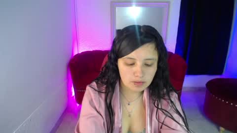 nathaly low online show from July 28, 12:23 pm