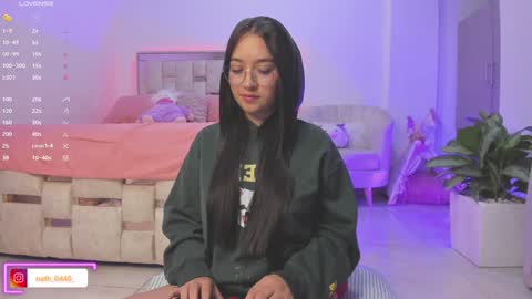 Snapshot of nathaly_star04 chatting on January 26, 2:24 am online show from January 26, 2:24 am