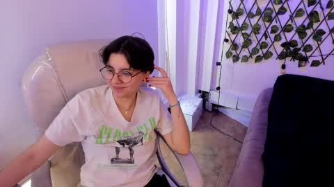 Snapshot of nathalyy_ds chatting on October 1, 8:48 pm nathalyy_ds online show from October 1, 8:48 pm