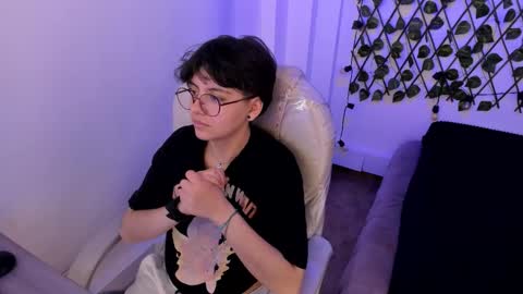 Snapshot of nathalyy_ds chatting on October 9, 9:13 pm nathalyy_ds online show from October 9, 9:13 pm