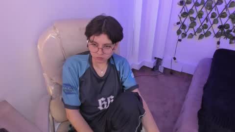 Snapshot of nathalyy_ds chatting on October 15, 8:42 pm nathalyy_ds online show from October 15, 8:42 pm