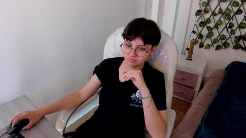 Snapshot of nathalyy_ds chatting on November 5, 9:26 pm nathalyy_ds online show from November 5, 9:26 pm