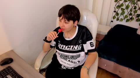 Snapshot of nathalyy_ds chatting on November 18, 8:02 pm nathalyy_ds online show from November 18, 8:02 pm