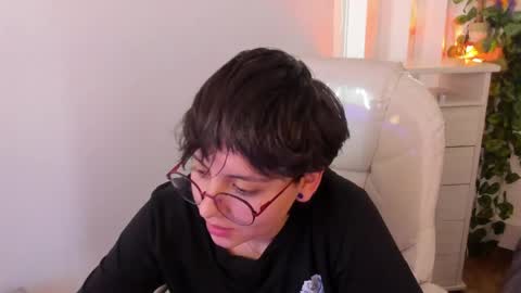 nathalyy_ds online show from April 30, 8:57 pm