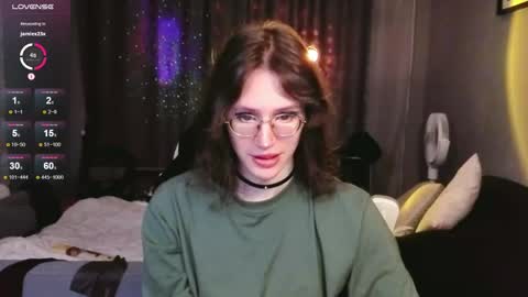 Snapshot of nathan_lucas chatting on May 16, 11:57 pm This name is so sexy you cant pronounce it. online show from May 16, 11:57 pm