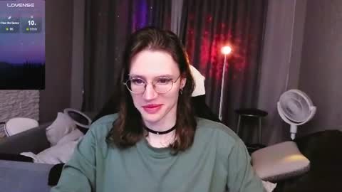 Snapshot of nathan_lucas chatting on June 24, 11:48 pm This name is so sexy you cant pronounce it. online show from June 24, 11:48 pm