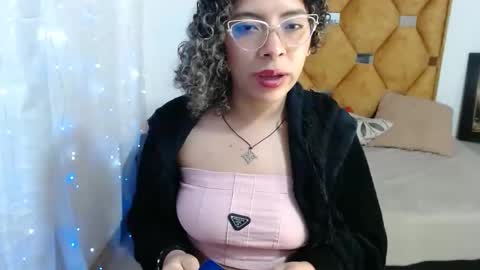 Snapshot of nathy_voyeur chatting on March 20, 6:29 am nathy_voyeur online show from March 20, 6:29 am