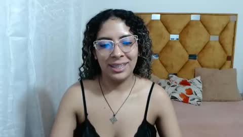 Snapshot of nathy_voyeur chatting on March 22, 1:53 am nathy_voyeur online show from March 22, 1:53 am