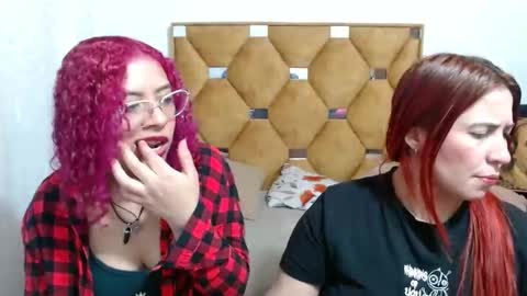Snapshot of nathy_voyeur chatting on March 27, 1:22 pm nathy_voyeur online show from March 27, 1:22 pm