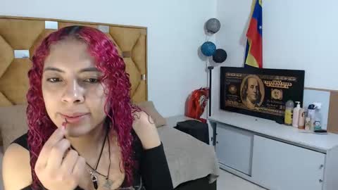 Snapshot of nathy_voyeur chatting on April 28, 3:11 am nathy_voyeur online show from April 28, 3:11 am