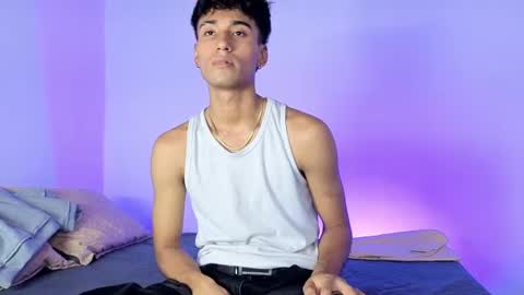Snapshot of natias_dirtyboy_ chatting on August 6, 7:27 pm Matias online show from August 6, 7:27 pm