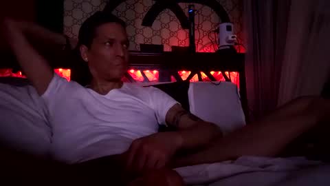 Snapshot of nativeboi22 chatting on February 4, 12:29 am Haven online show from February 4, 12:29 am